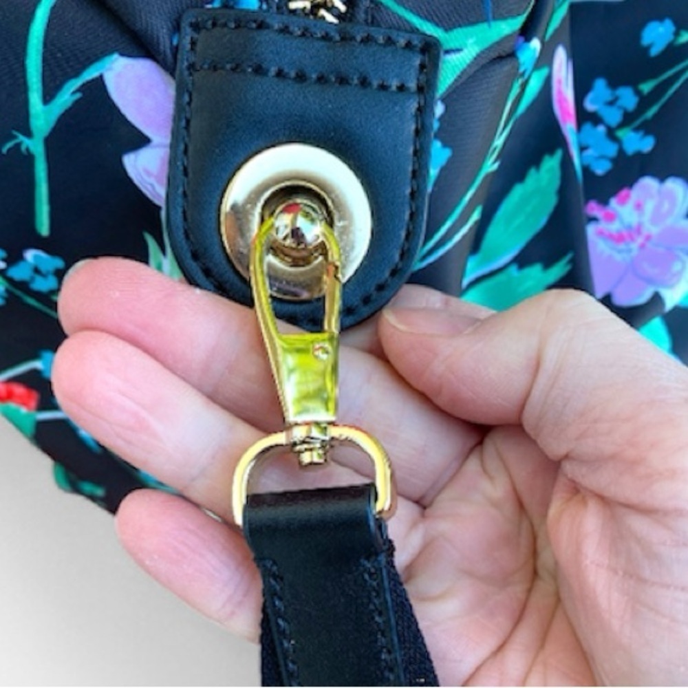 Kate Spade Watson Lane Lyla Weekender Bag - Picture 9 of 11